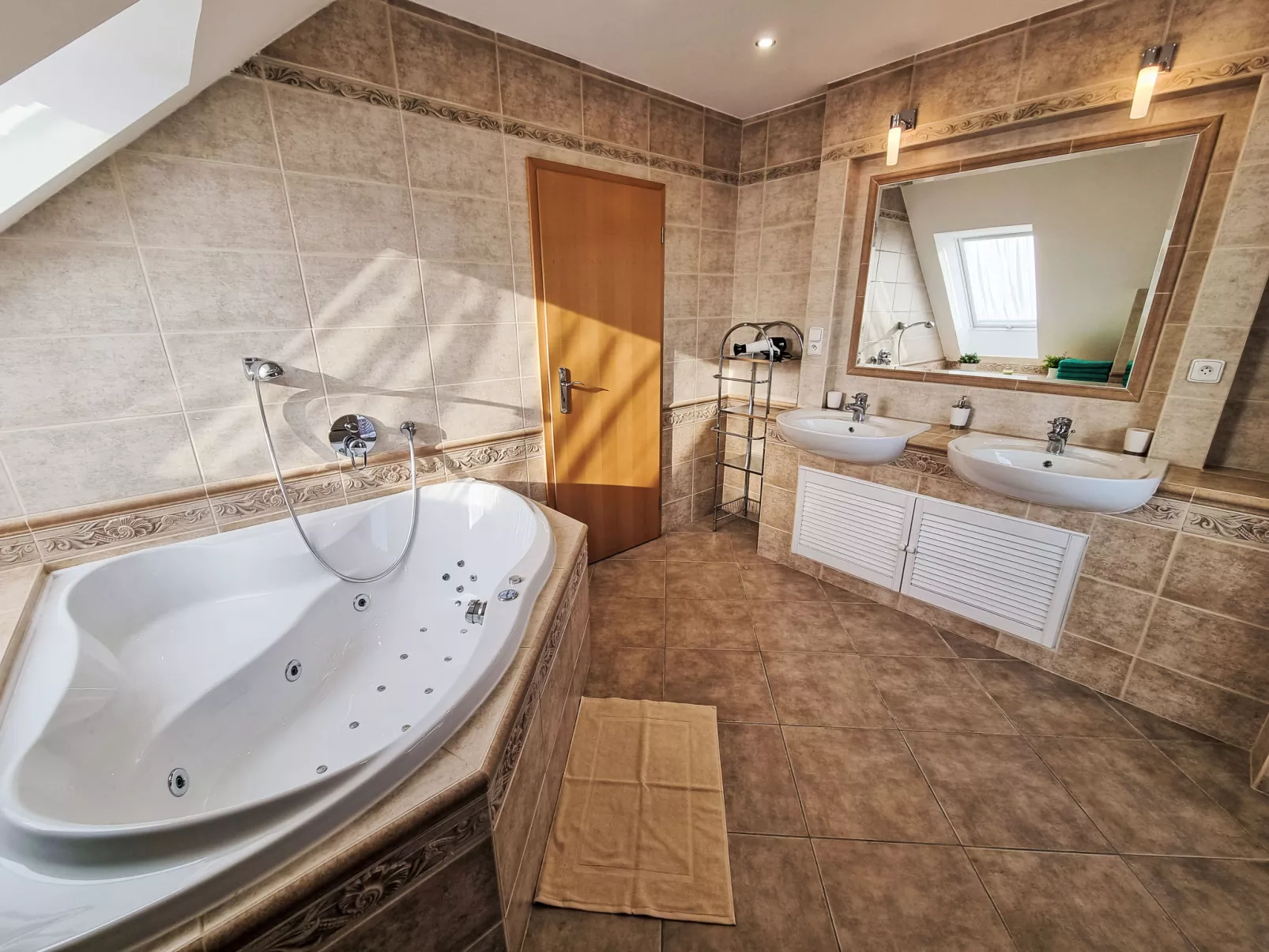 Pool & Garden Villa-Inside