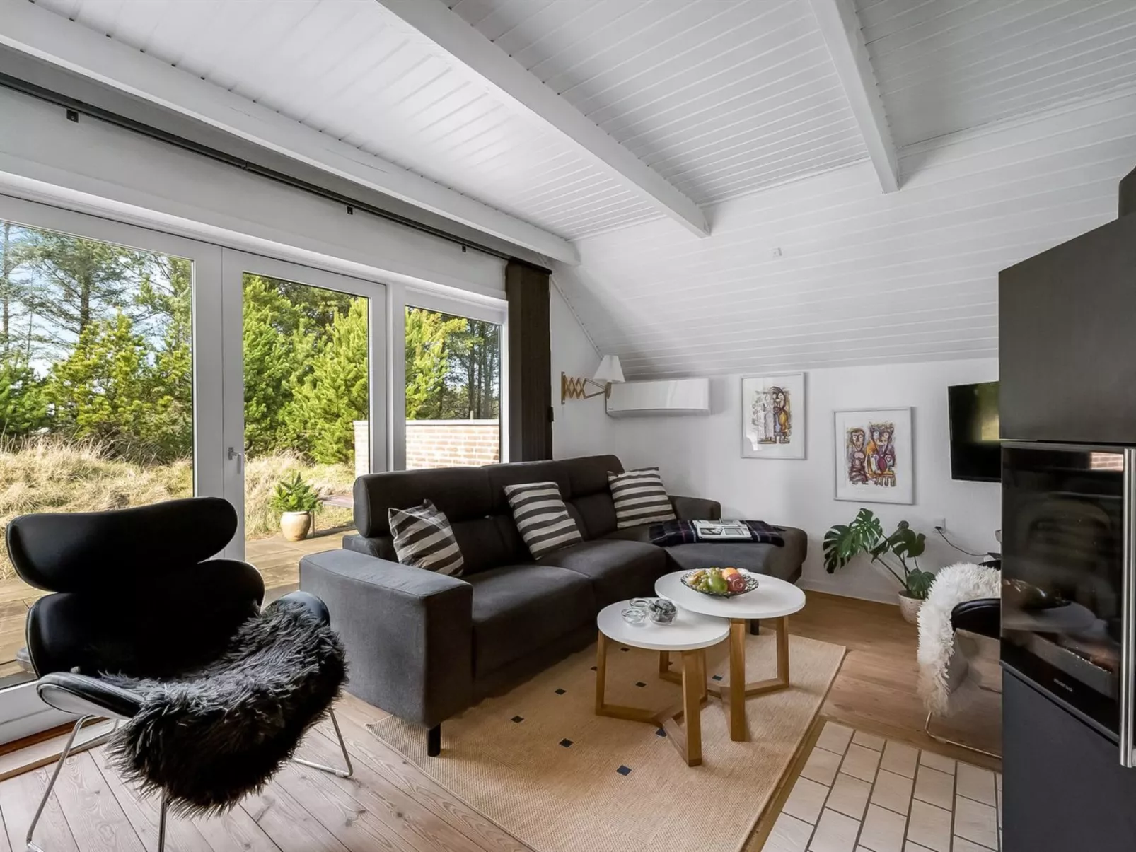 "Annetin" - 850m from the sea-Inside