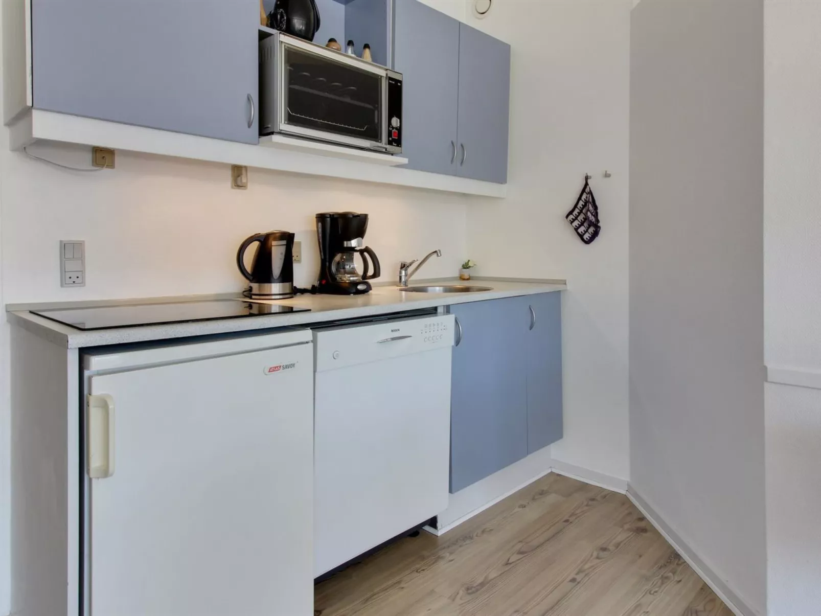 "Milly" - 100m from the sea-Inside