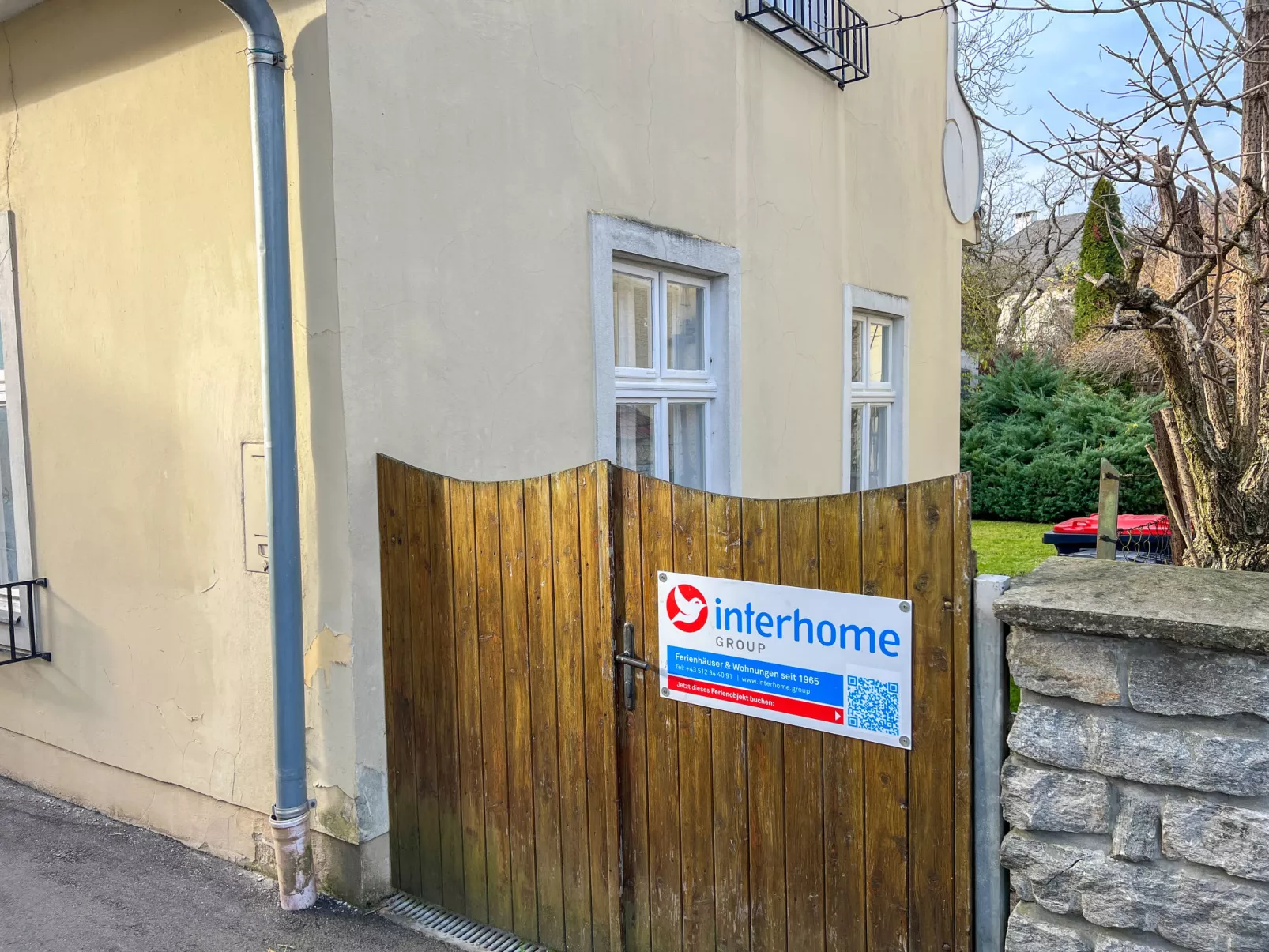 Alte Post-Outside