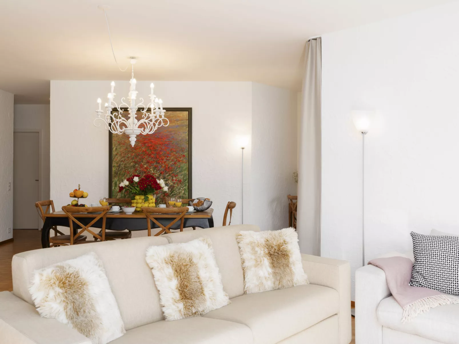 Suite Modern-Inside