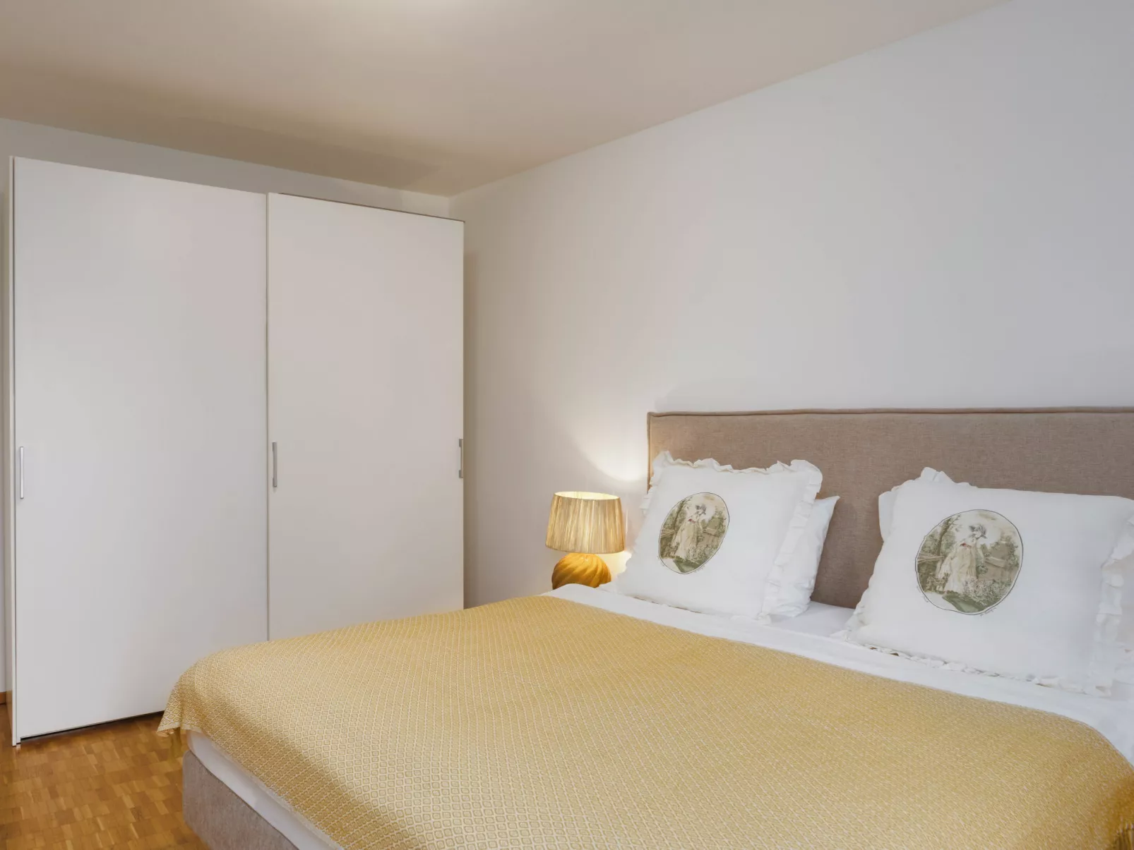 Suite Modern-Inside
