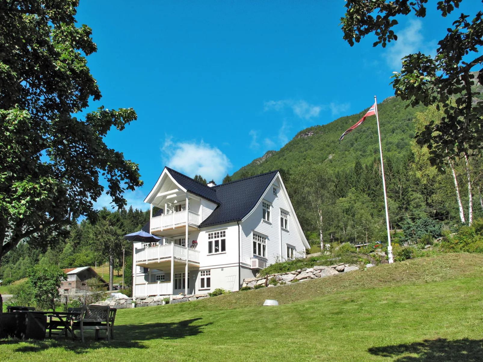 Villa Esefjord-Outside