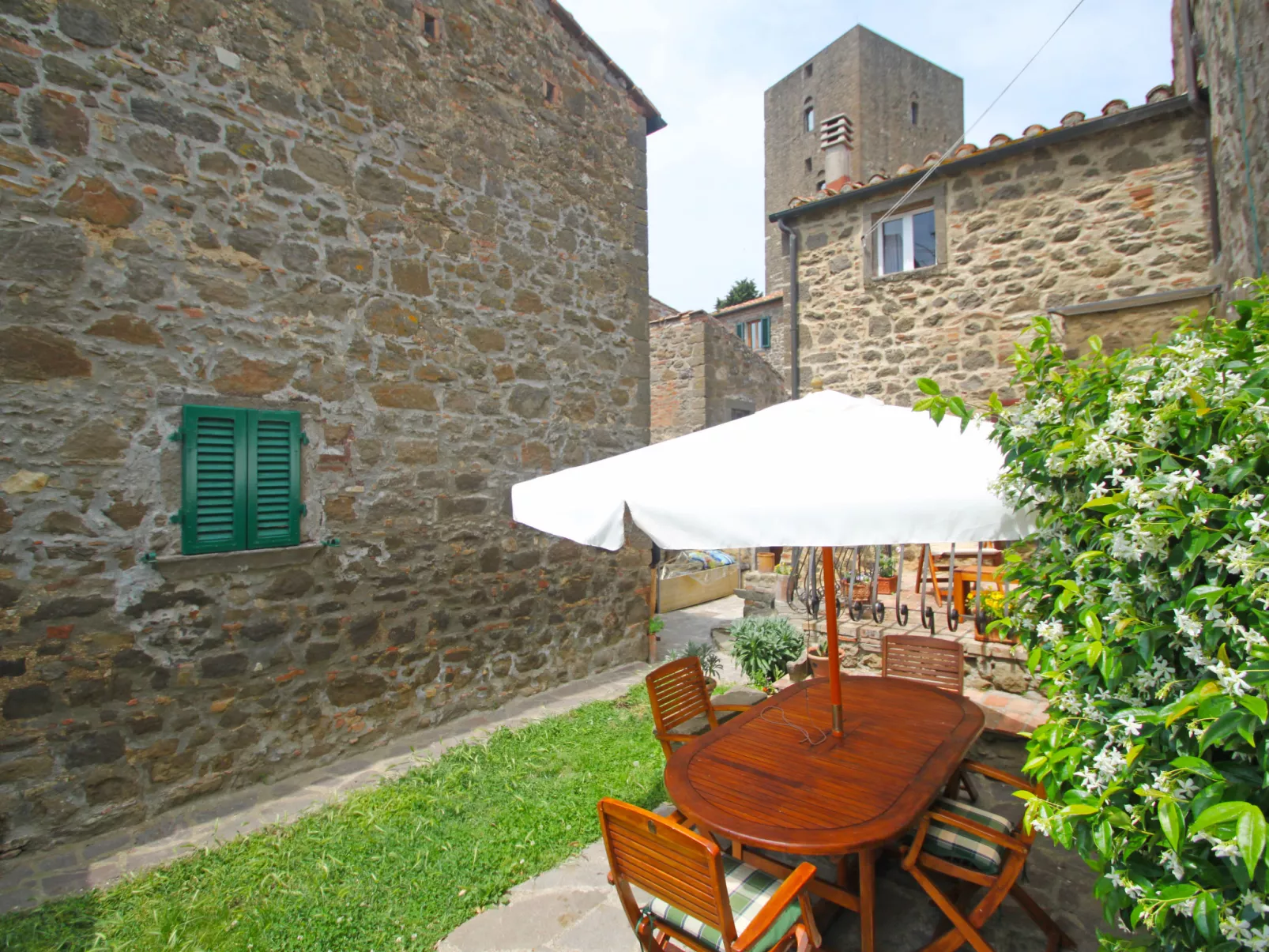 Taverna-Outside