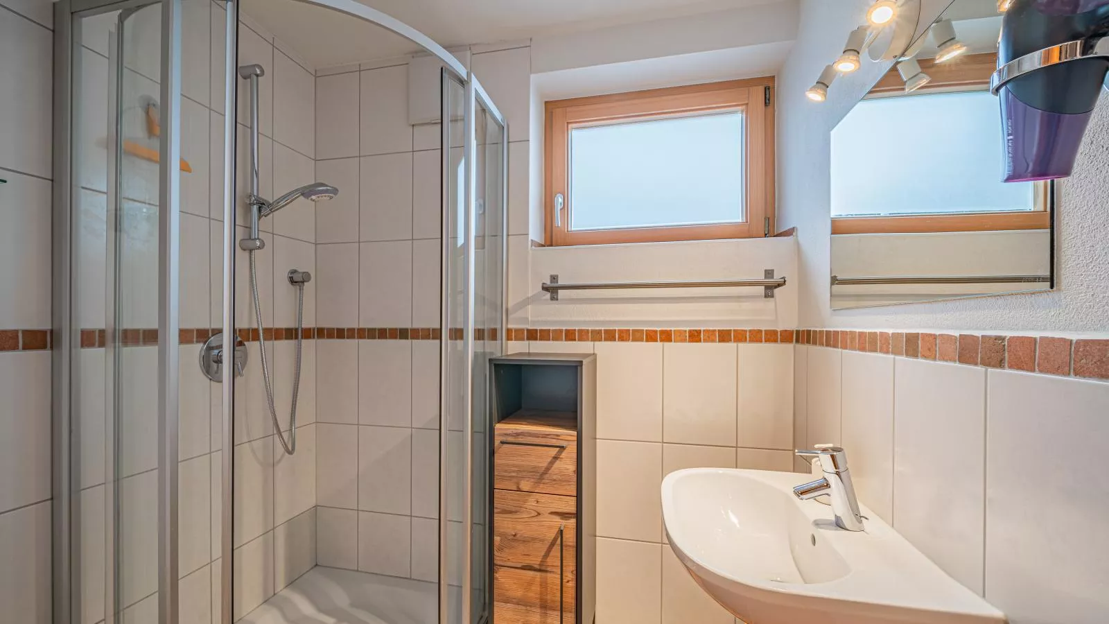 IndieBerge-Bathroom
