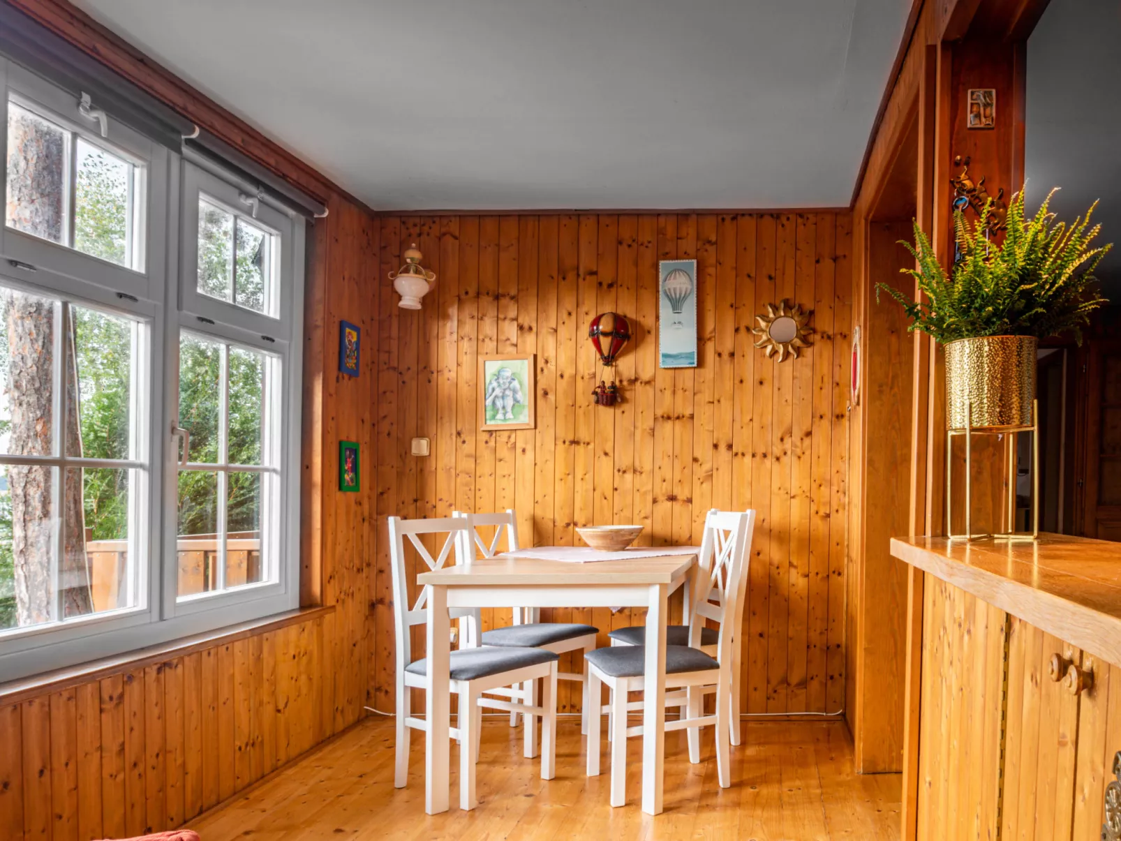 Dehtáře (DEH101)-Inside