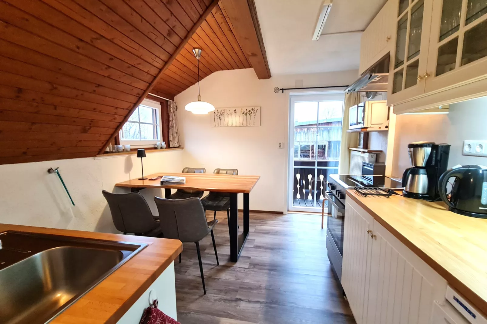 Gurkhof - Top 2 Gurk (Oben)-Kitchen