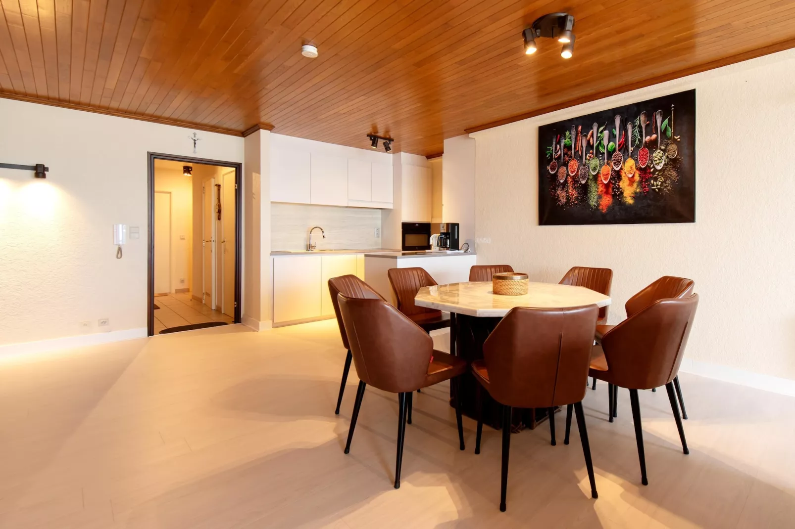 ZANDBK2 0702/ 7B-Esszimmer