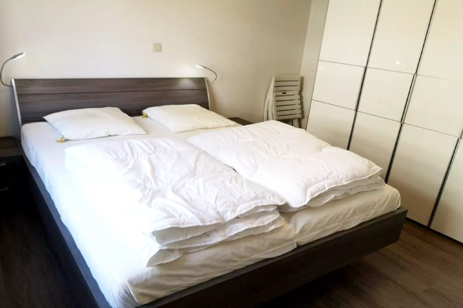ZANDBK3 0502/ 5C-Bedroom