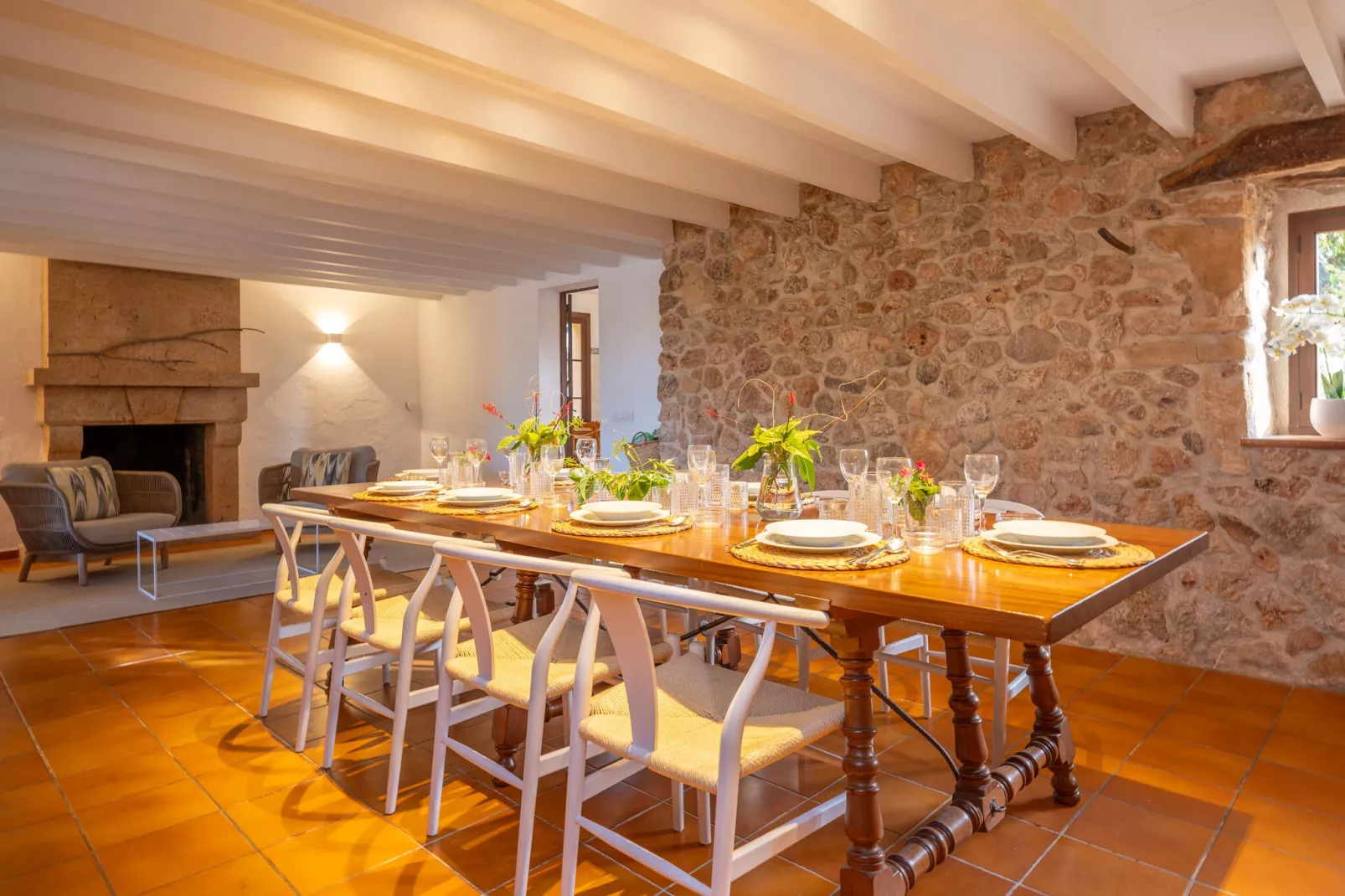 L'eresta-Dining room
