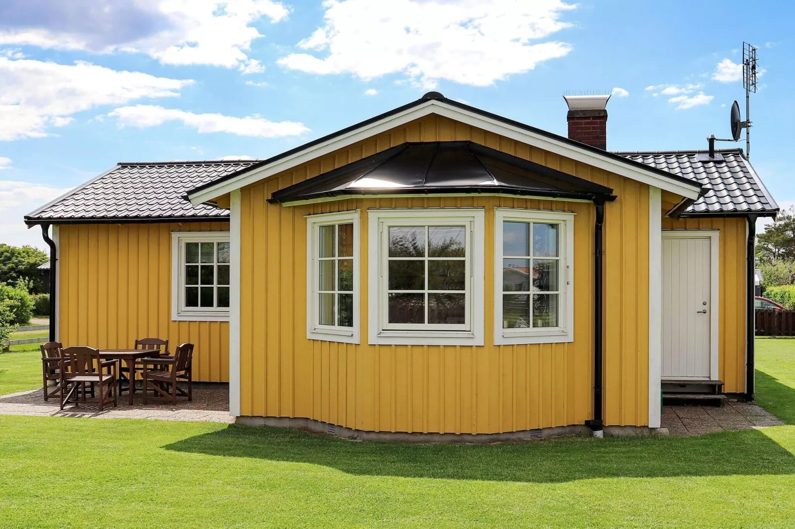 42352-Outdoor