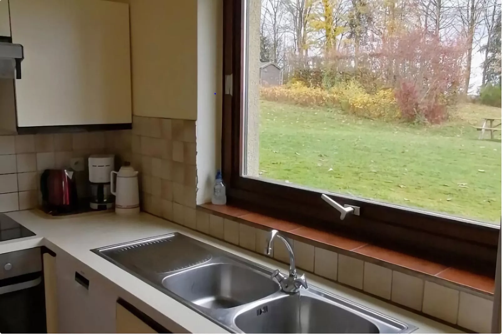 Les Hirondelle-Kitchen