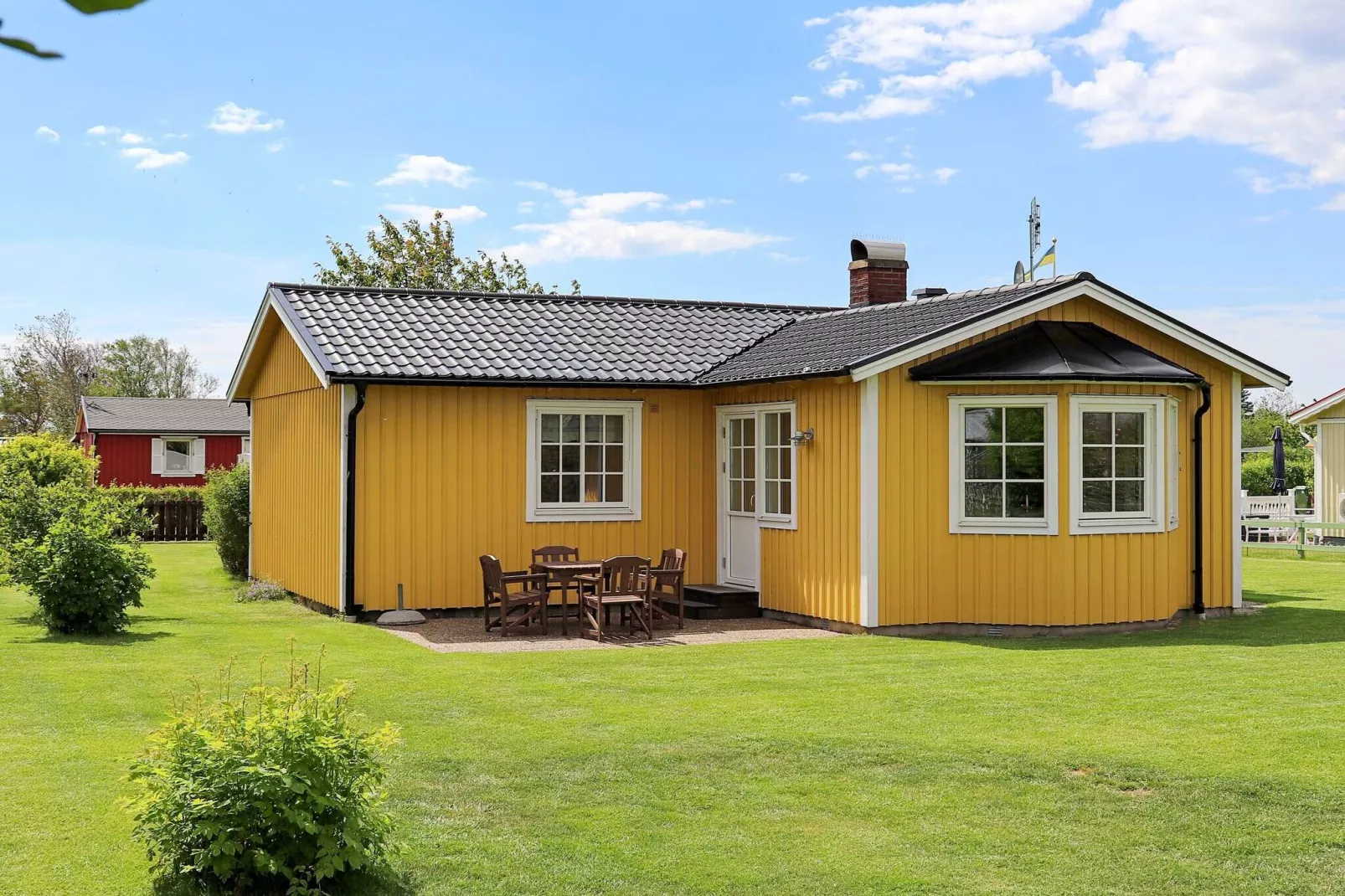 42352-Outdoor