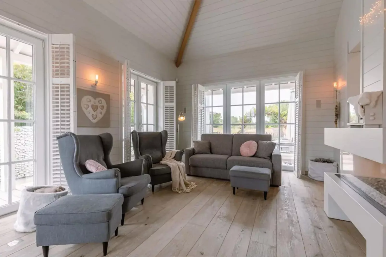 Het Witte Strandhuis-Living room