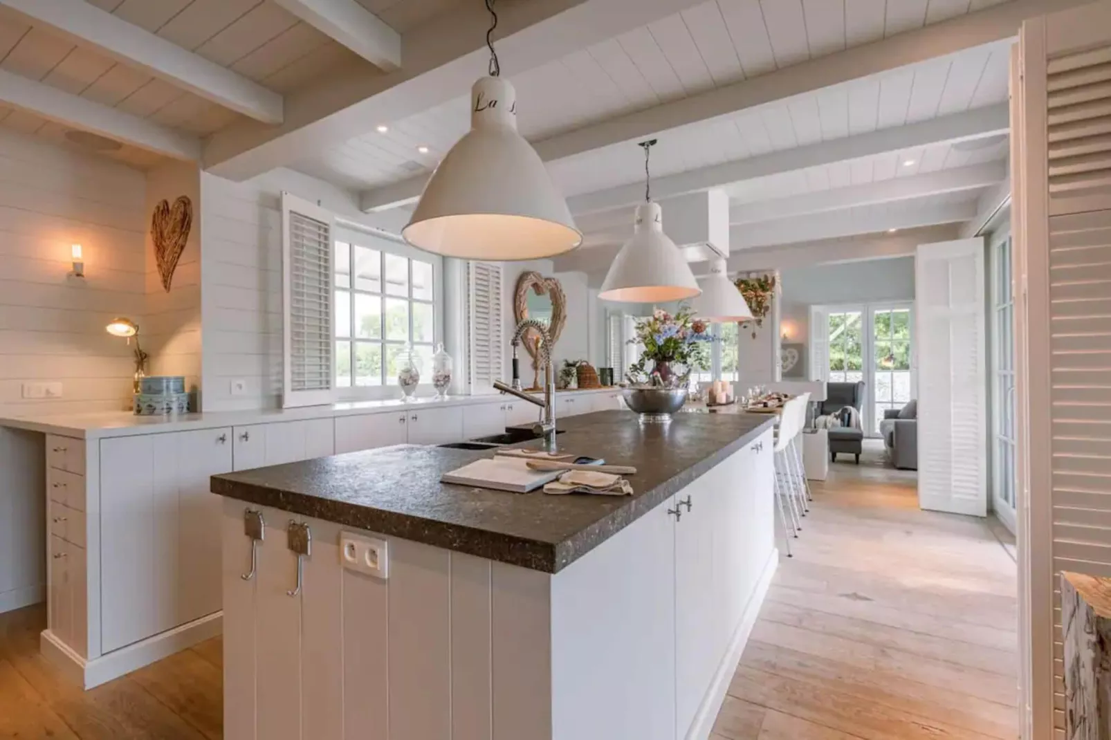 Het Witte Strandhuis-Kitchen