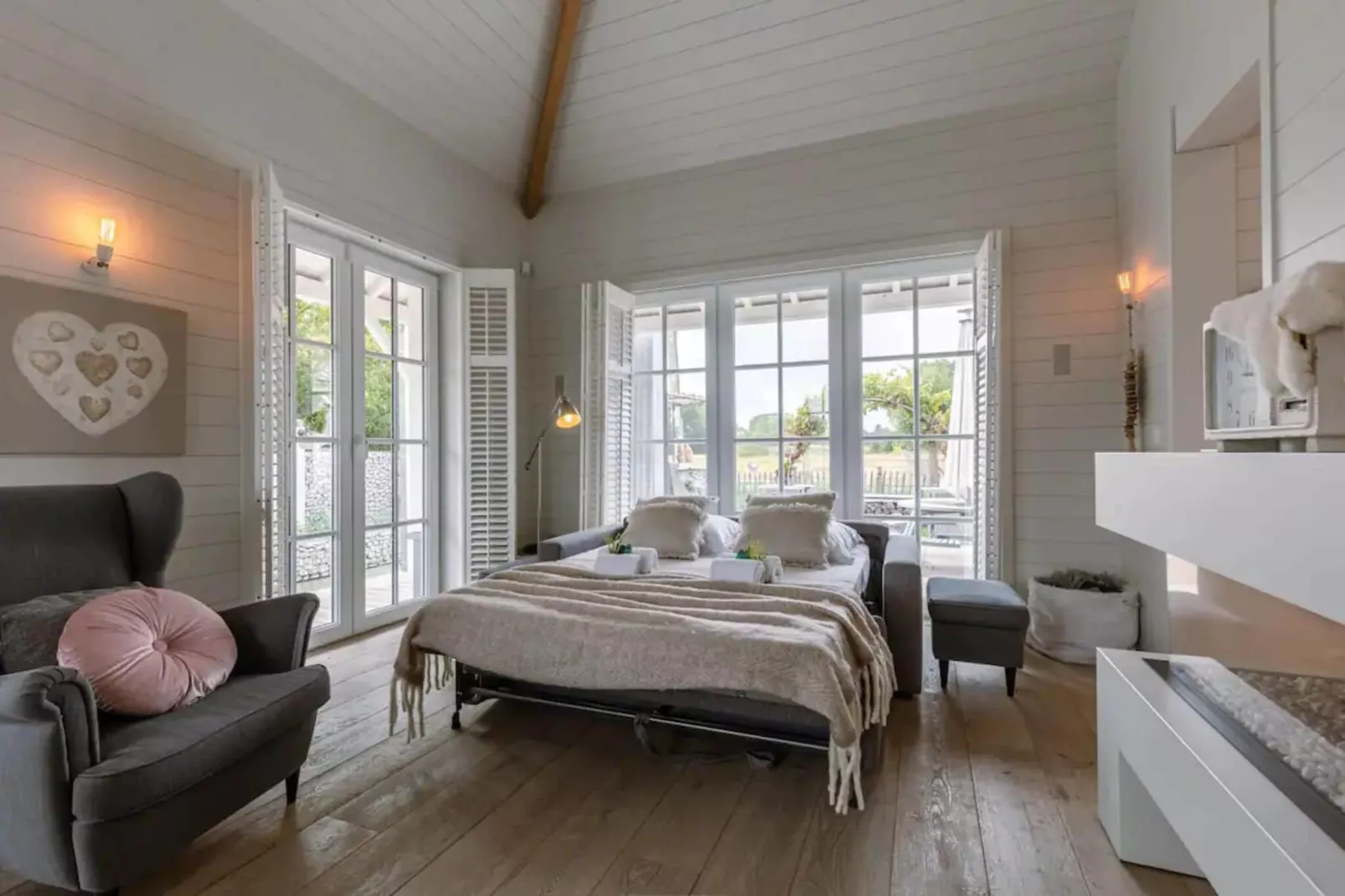 Het Witte Strandhuis-Bedroom