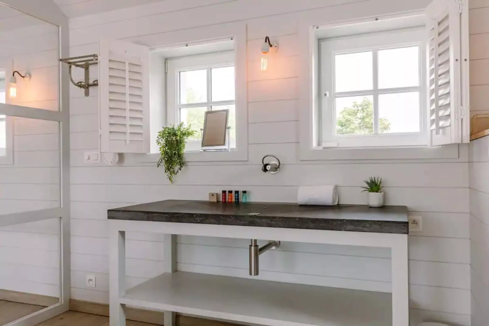 Het Witte Strandhuis-Bathroom