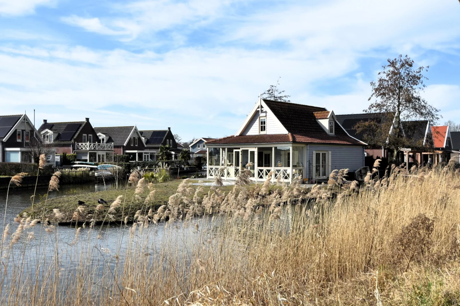 Watervilla 51-Exterior summer