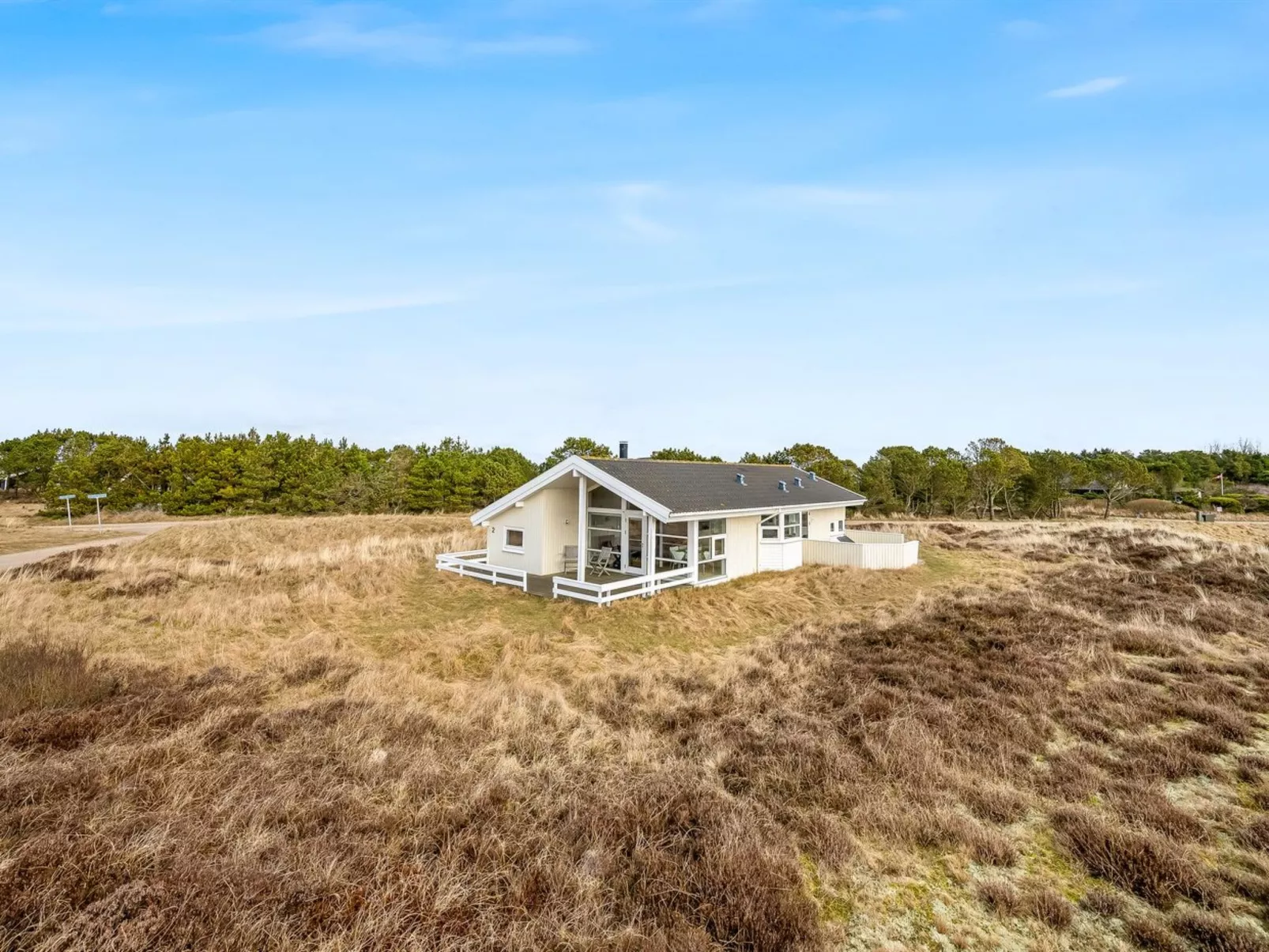 "Ferdine" - 1.5km from the sea-Outside