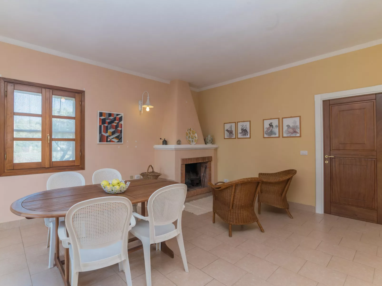 Vignola House 2-Inside