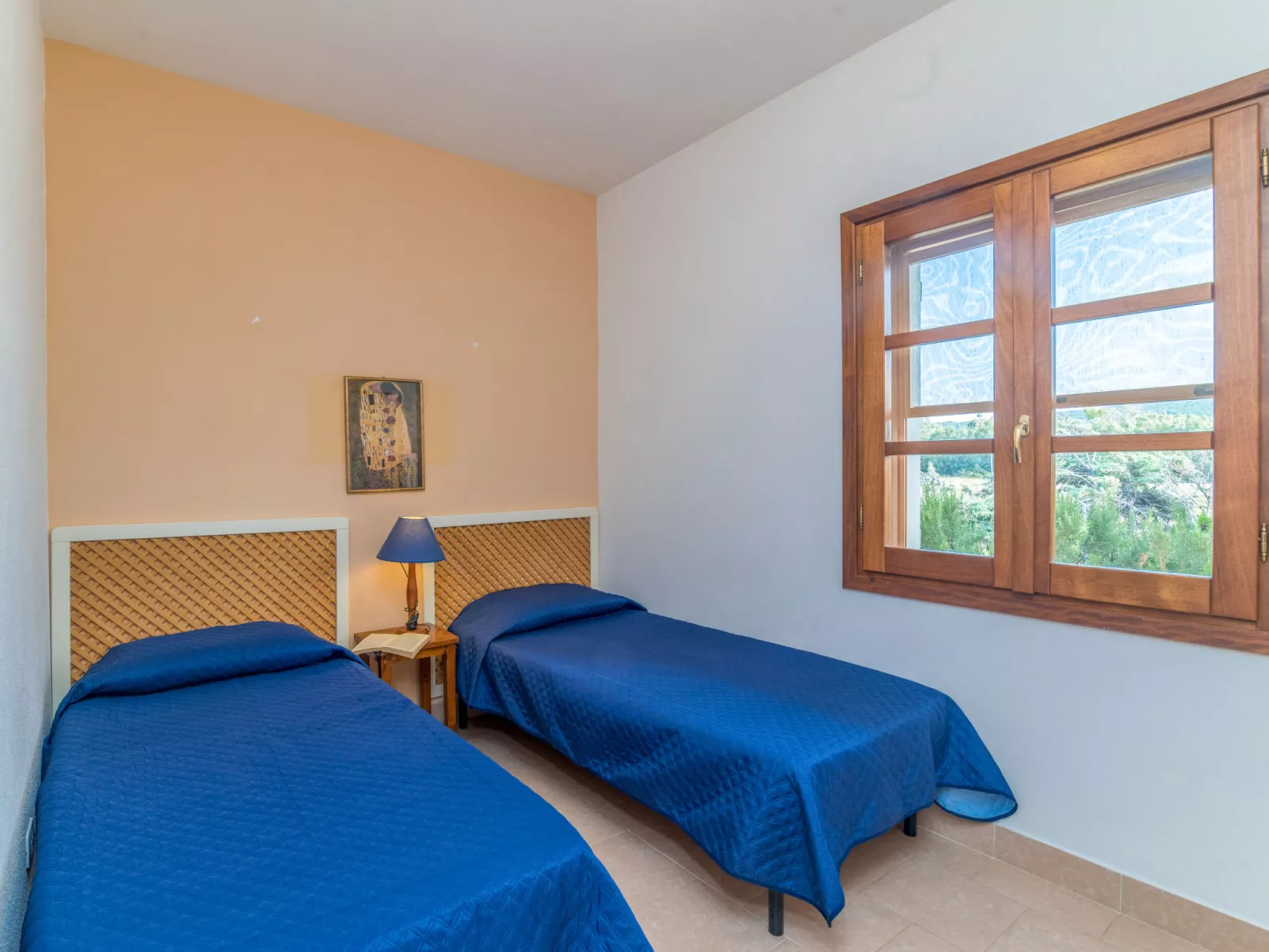 Vignola House 2-Inside