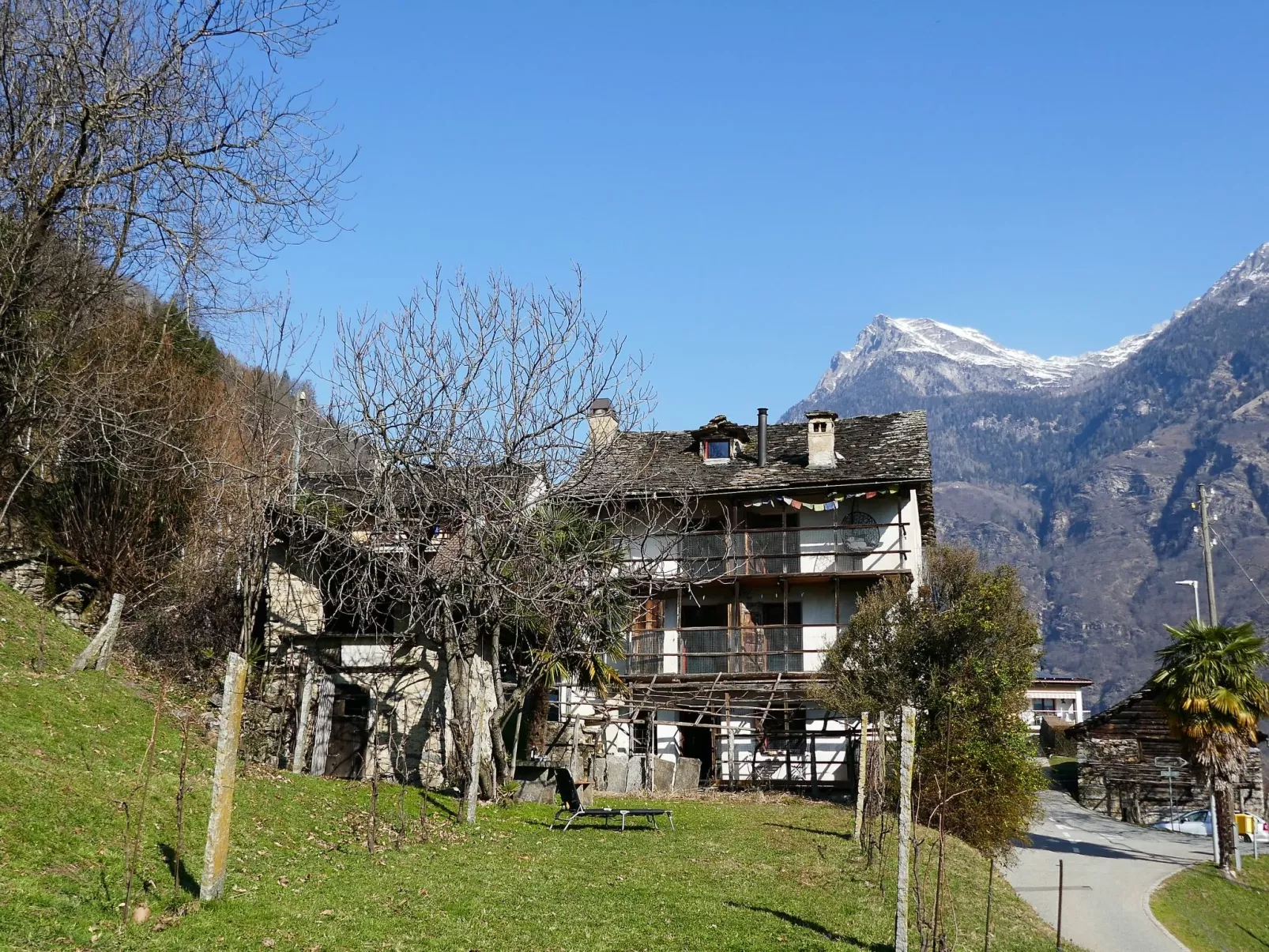 Casa Jolli-Outside