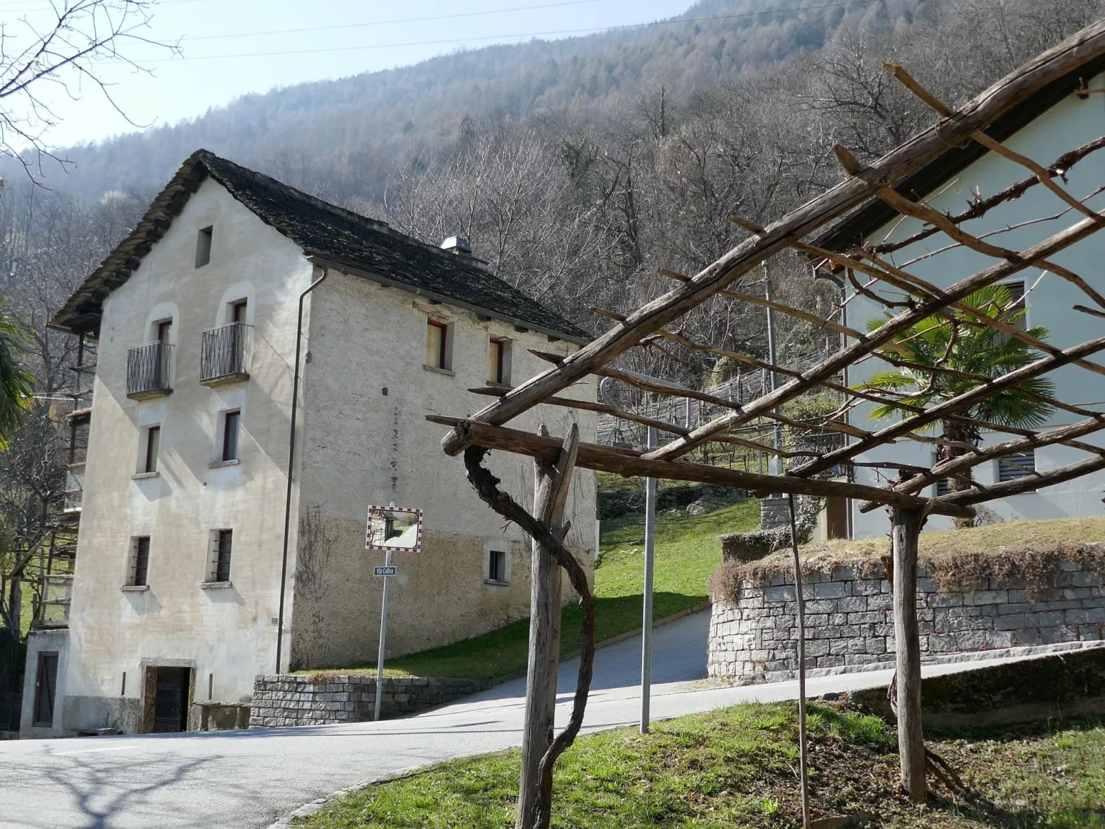 Casa Jolli-Outside