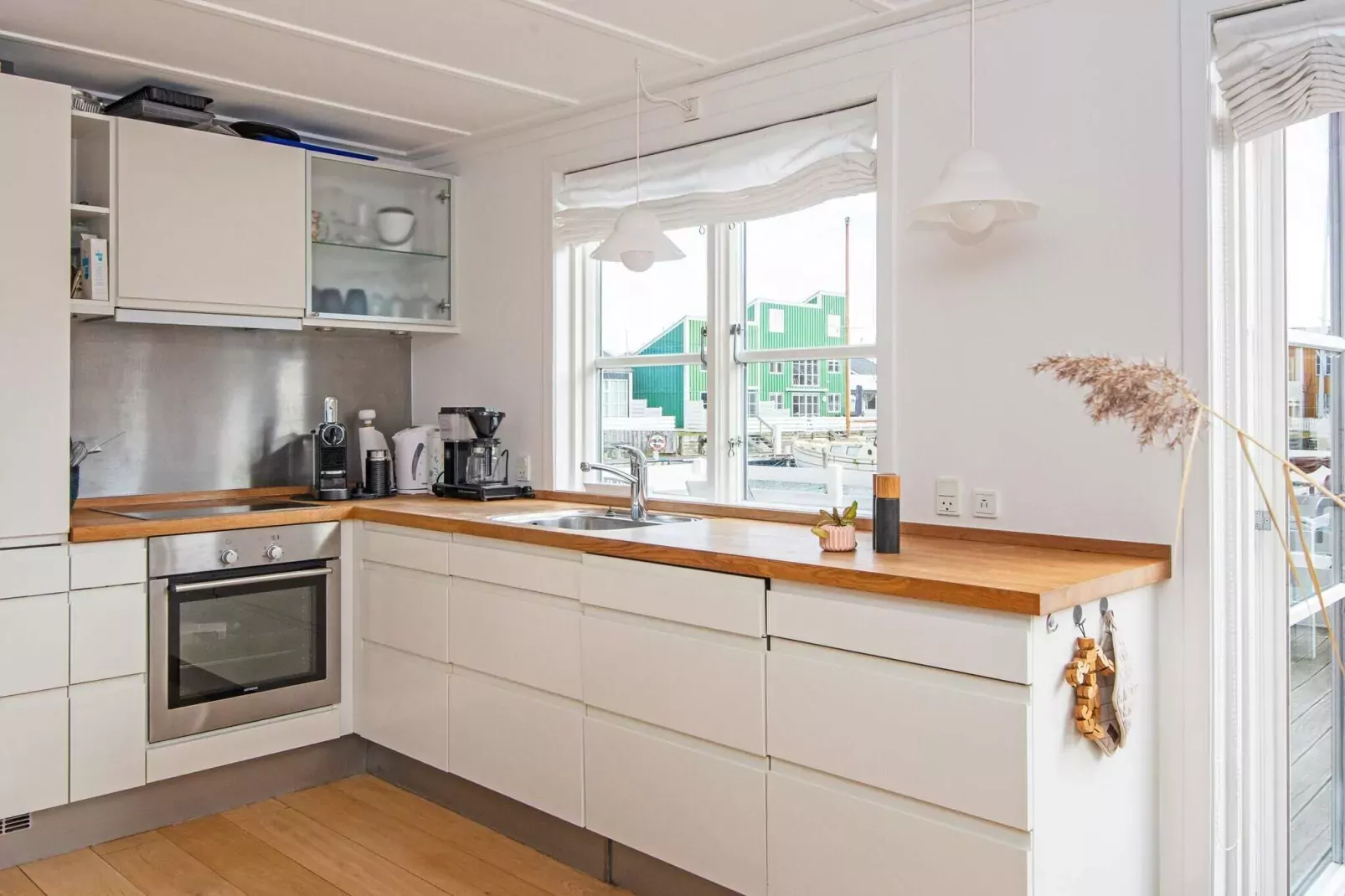 6 person holiday home in Ebeltoft-By Traum-Indoor