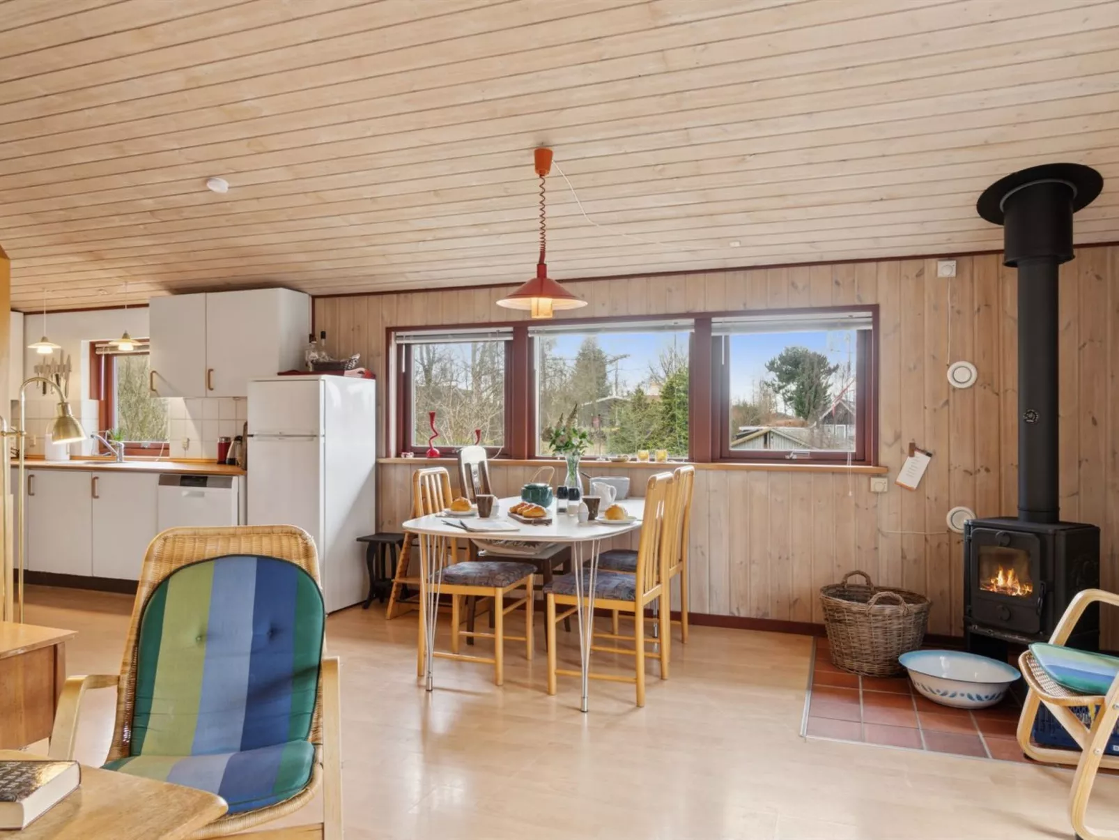 "Teppo" - 750m from the sea-Inside