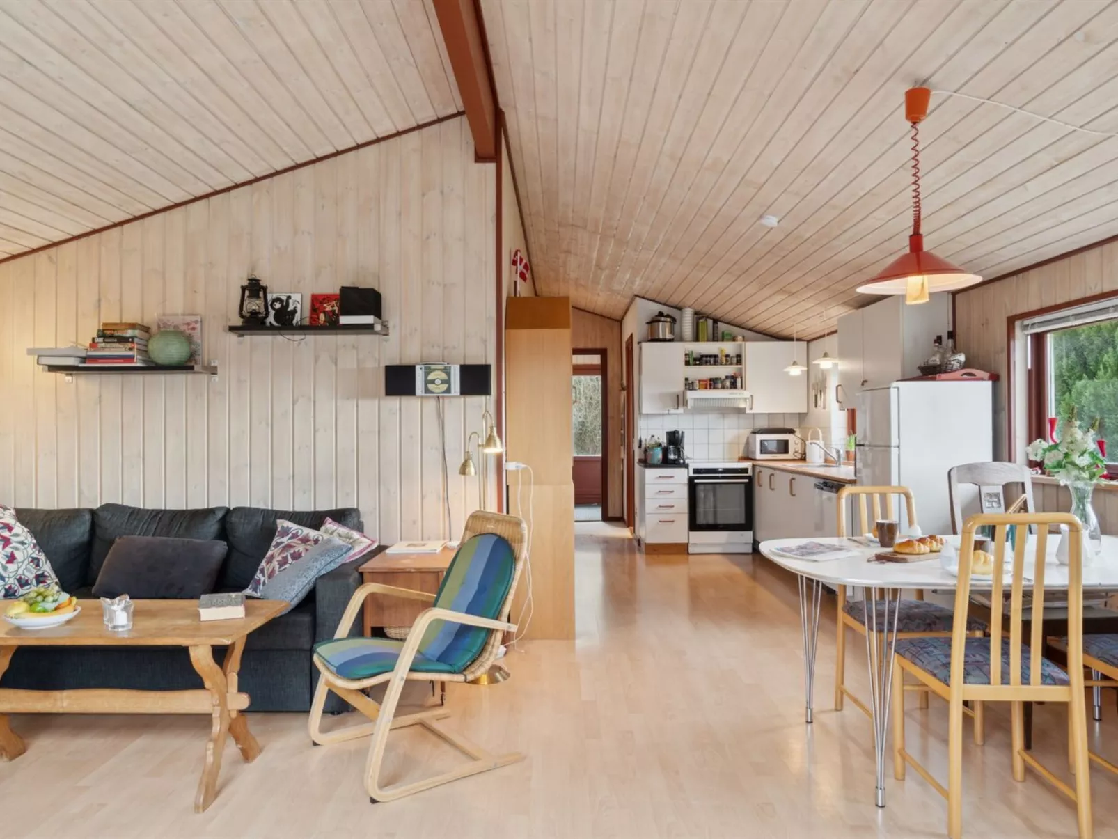 "Teppo" - 750m from the sea-Inside