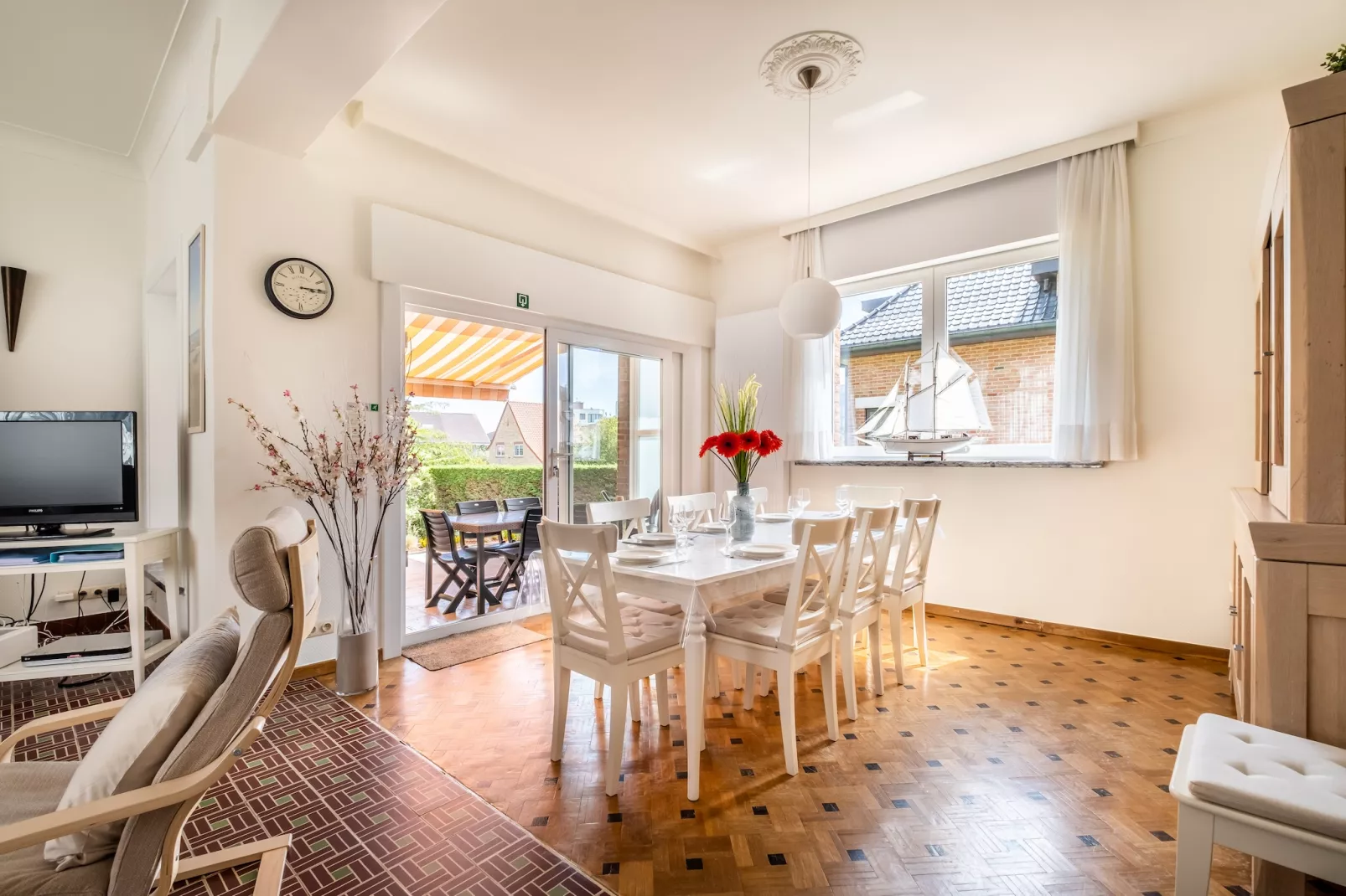 Marsouins-Dining room