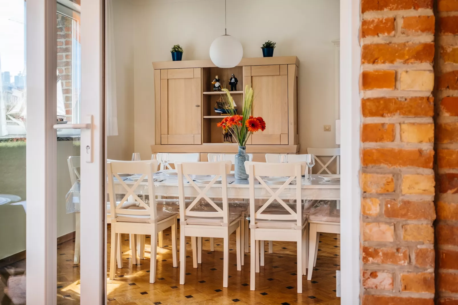 Marsouins-Dining room