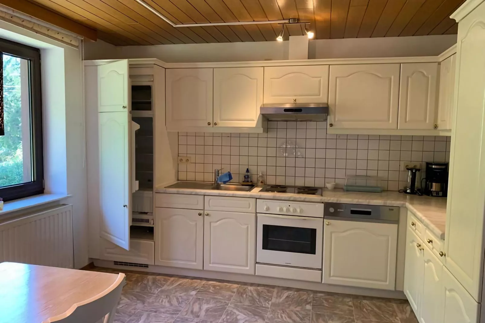 Haus Hunnenberg-Kitchen