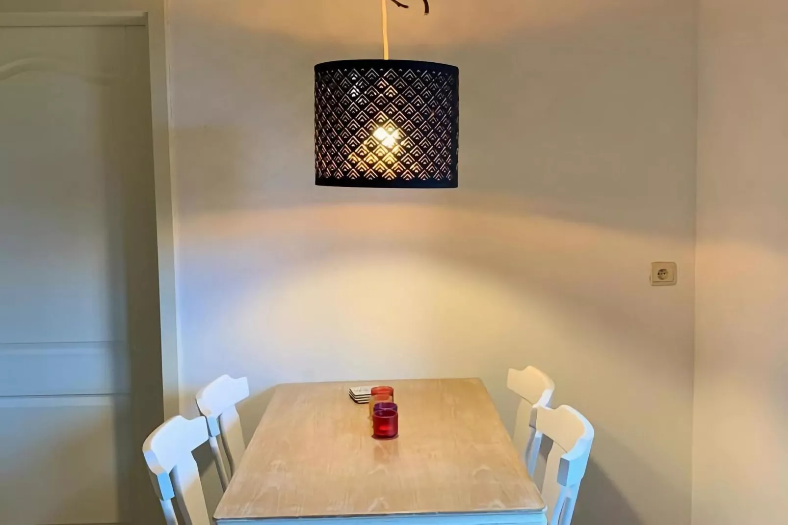 Haus Hunnenberg-Dining room