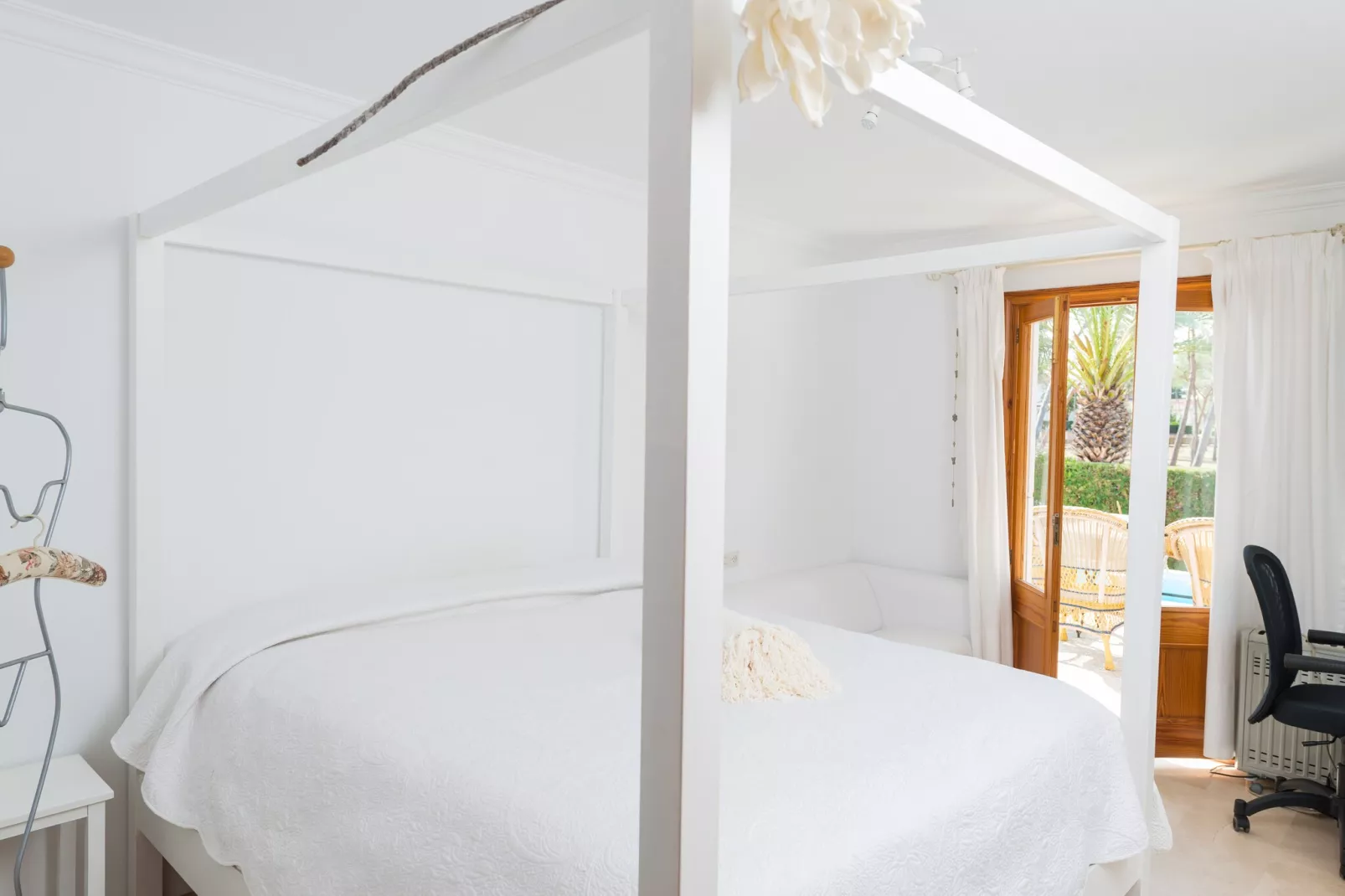 Anima-Bedroom