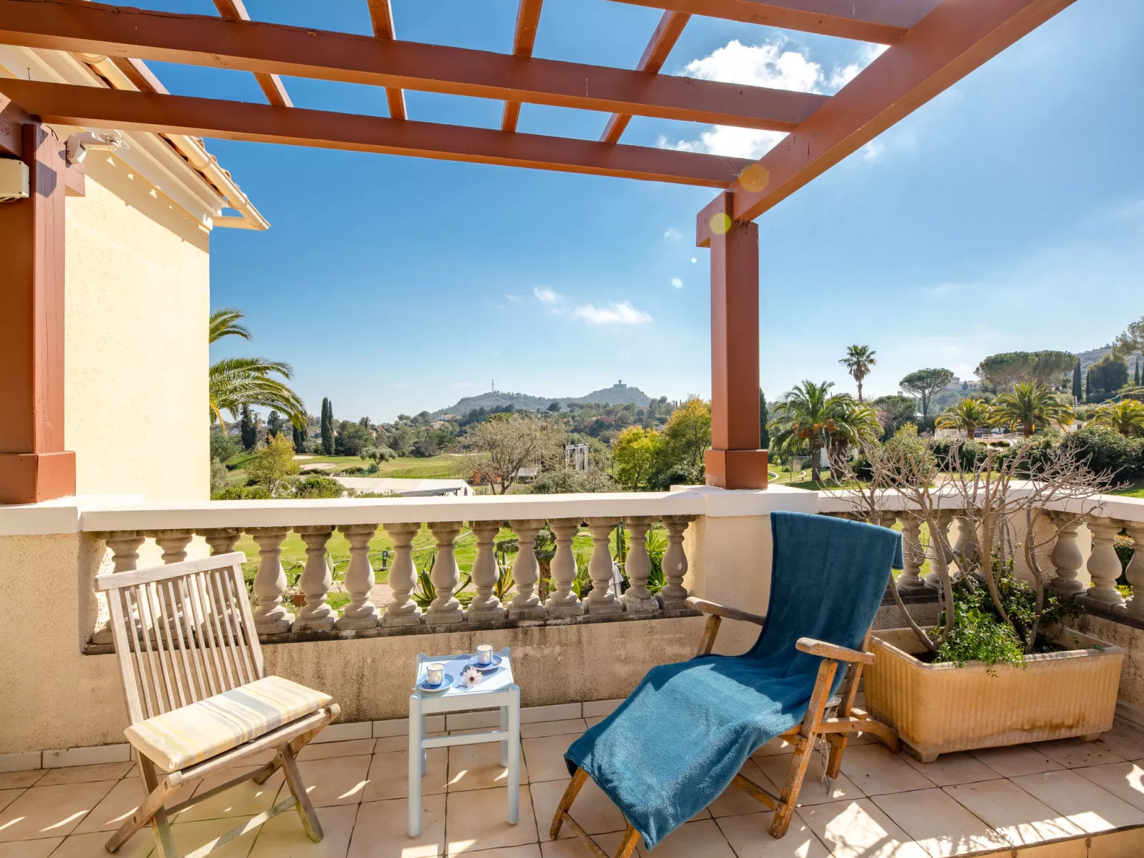 Le Village (VJ106)-Dehors