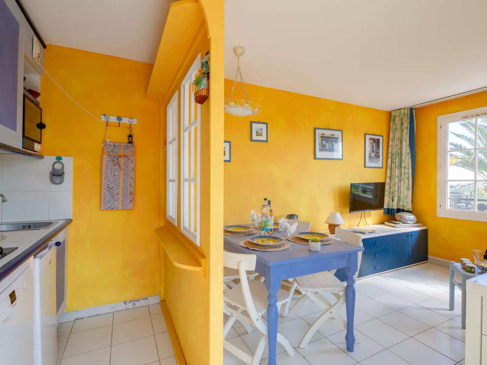 Le Village (VJ106)-Dedans