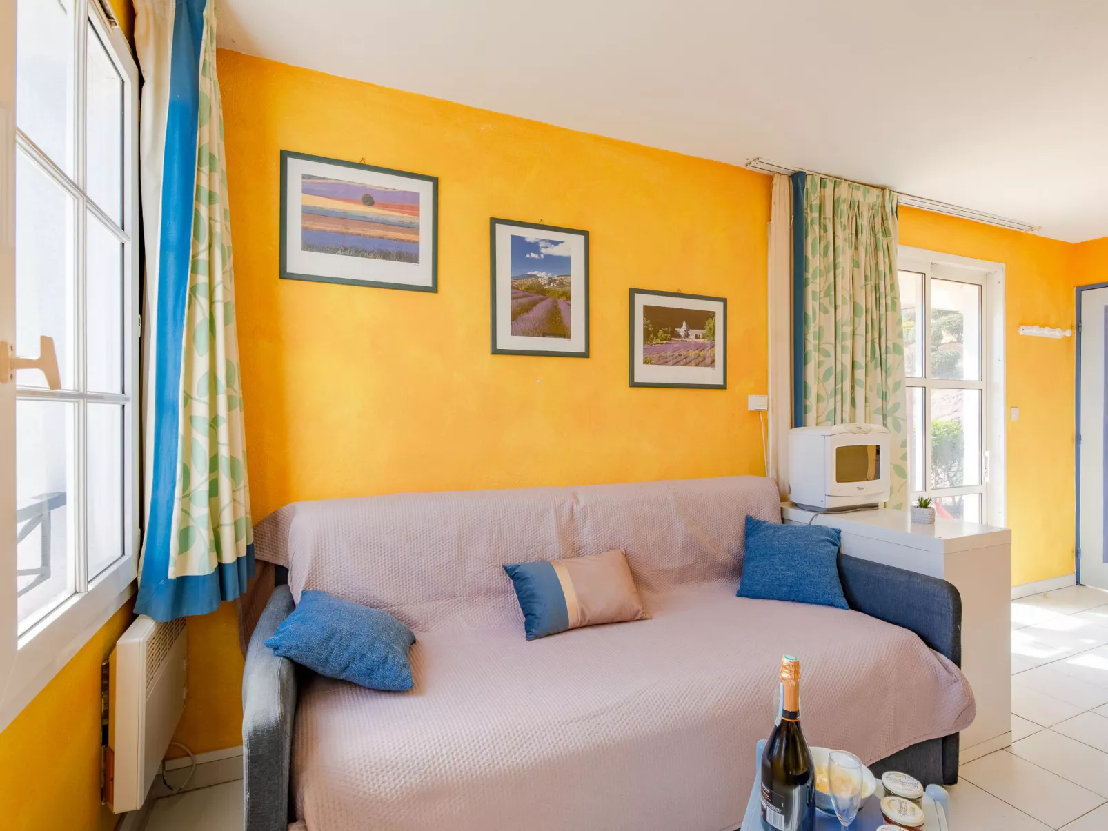 Le Village (VJ106)-Dedans