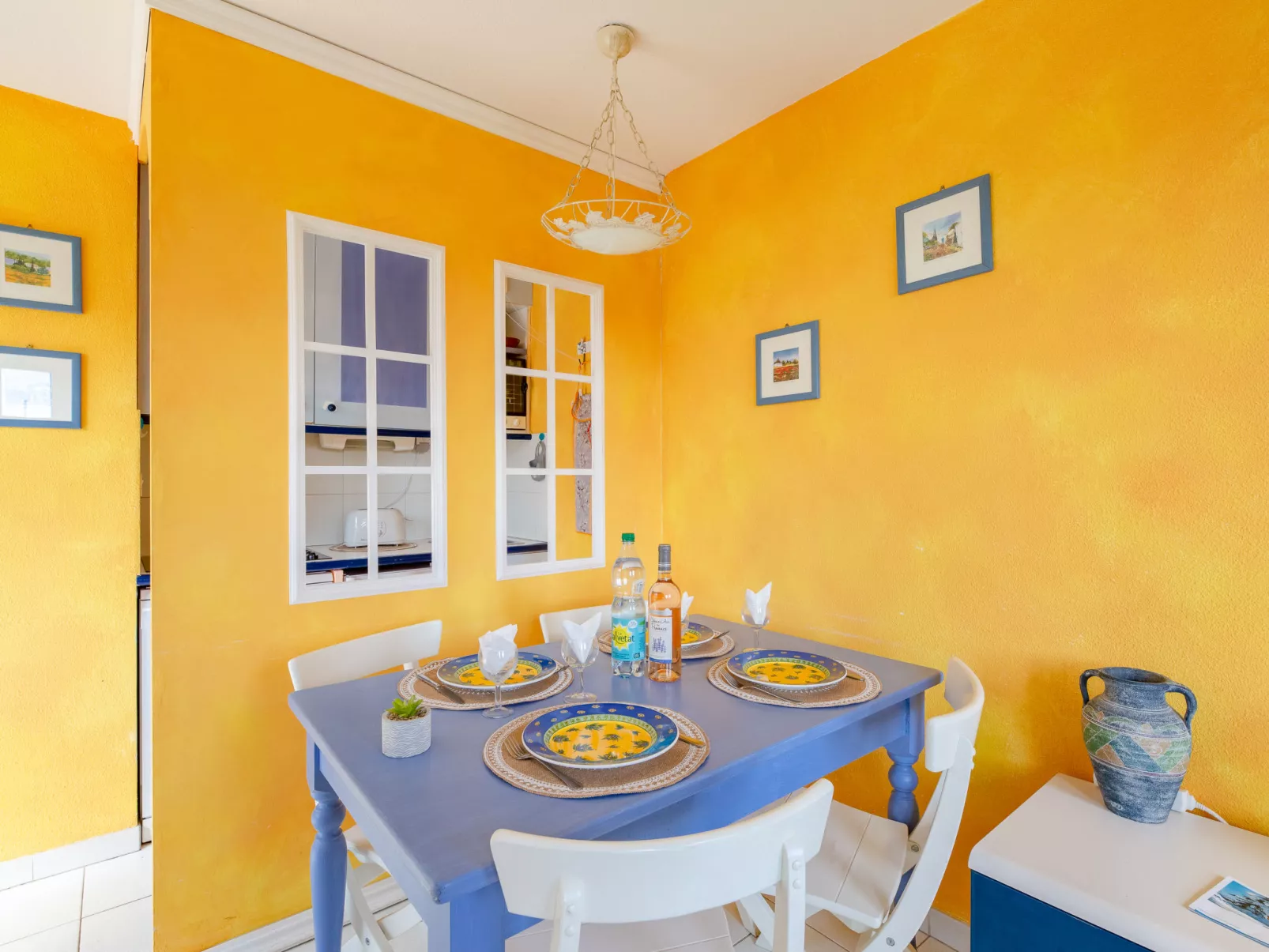 Le Village (VJ106)-Dedans