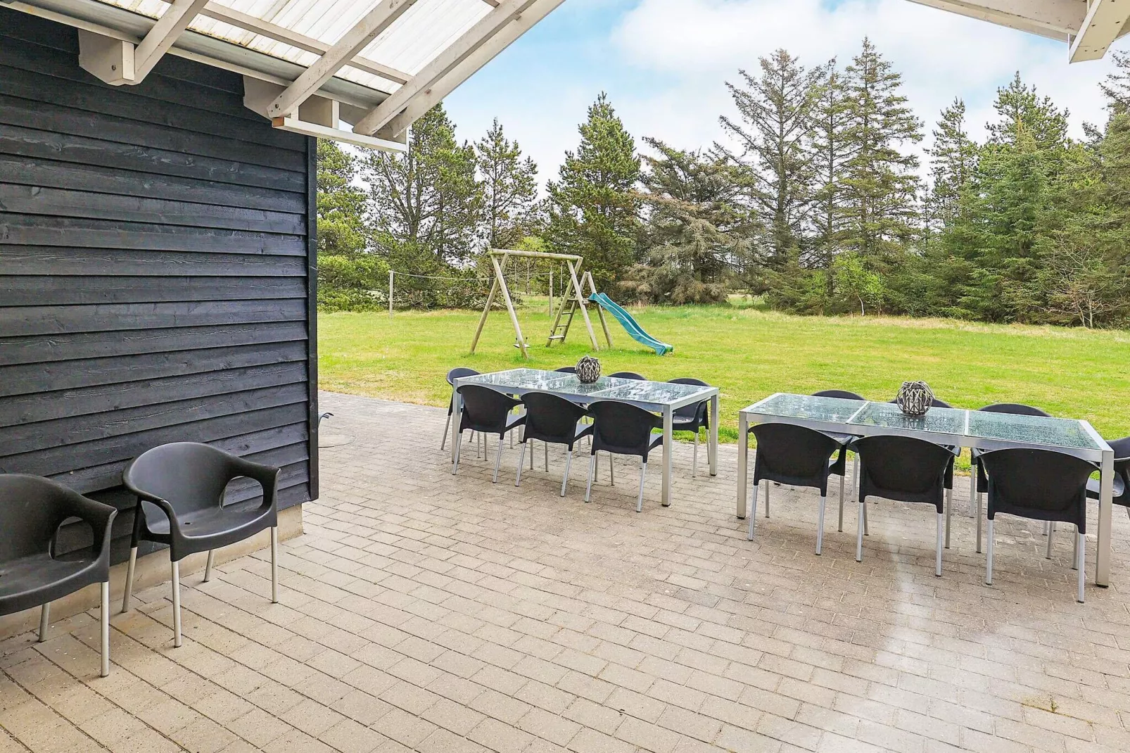 18 person holiday home in Ålbæk-Outdoor