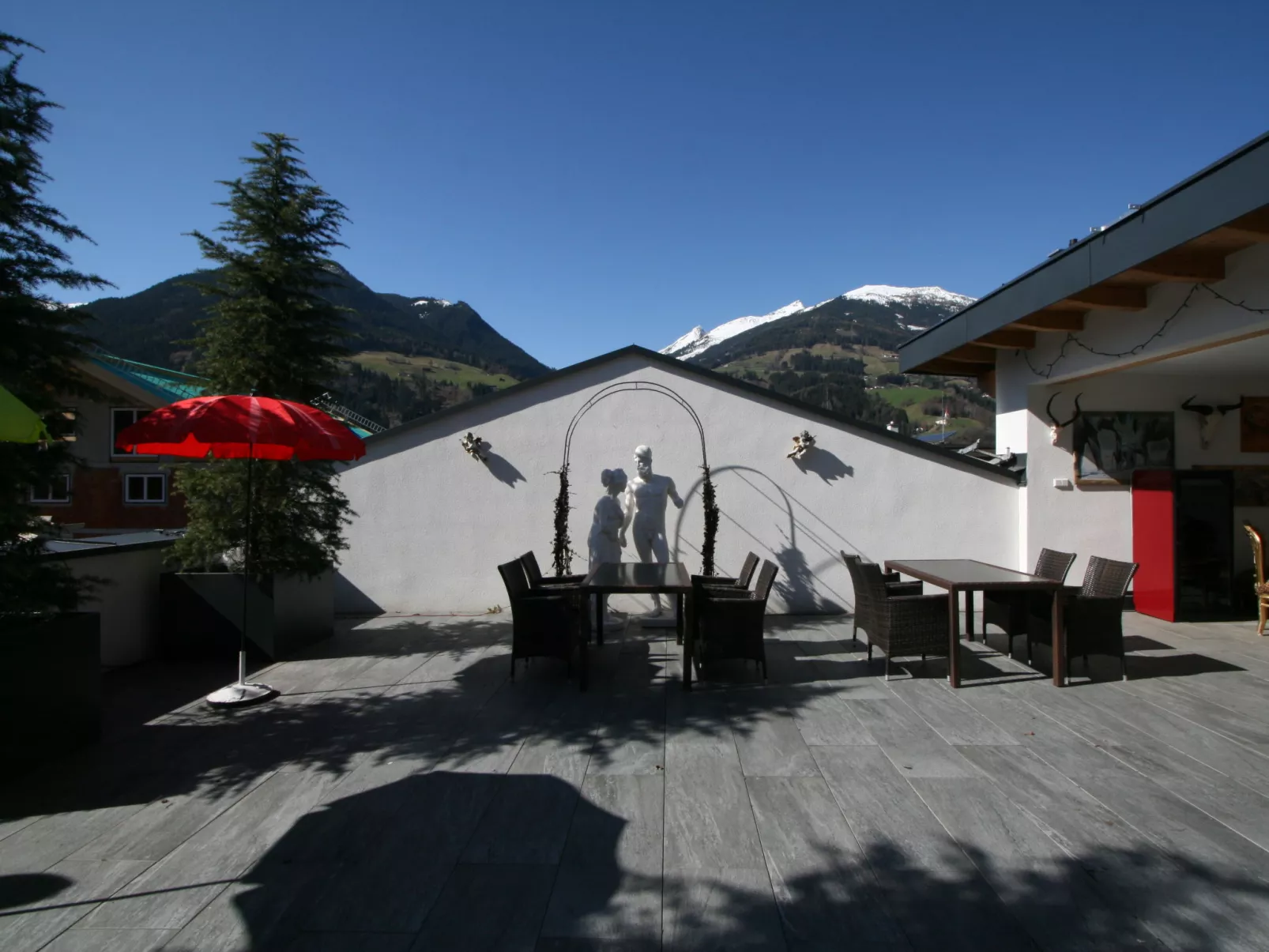 Erzherzog’s Apts/Zillertal Kaiser Lodge-Outside
