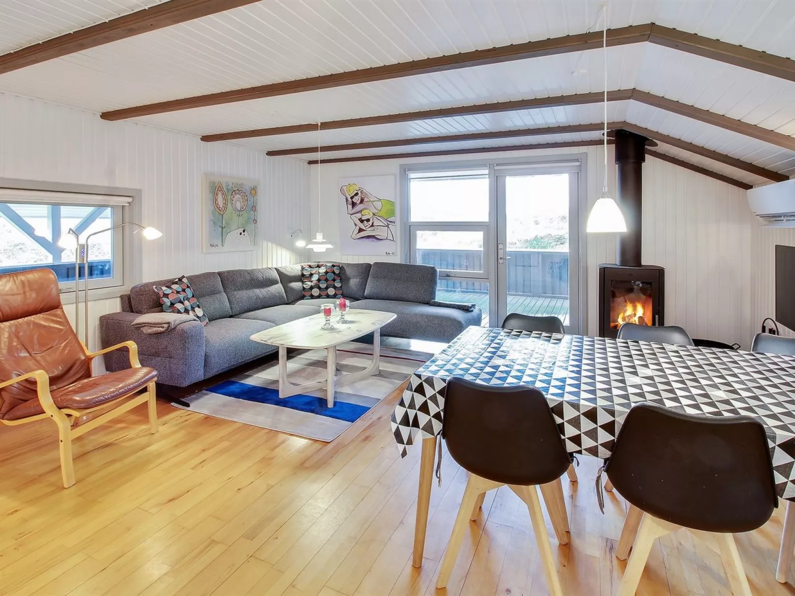 "Igilfar" - 700m from the sea-Inside