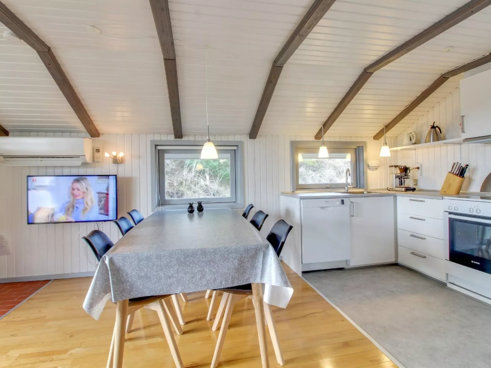 "Igilfar" - 700m from the sea-Inside