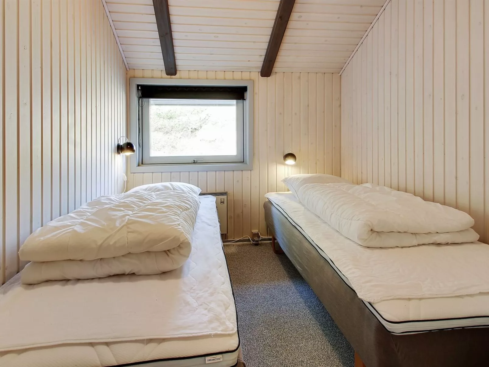 "Igilfar" - 700m from the sea-Inside