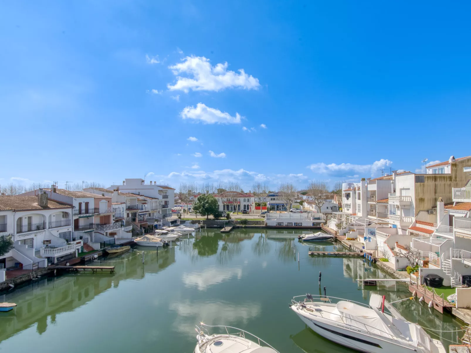 Port Banyuls-Outside