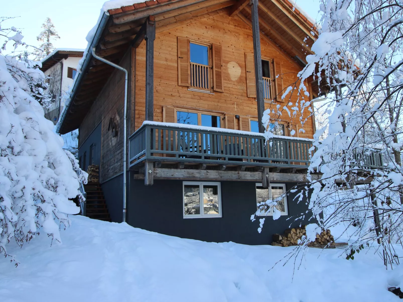 Chalet 1018-Outside
