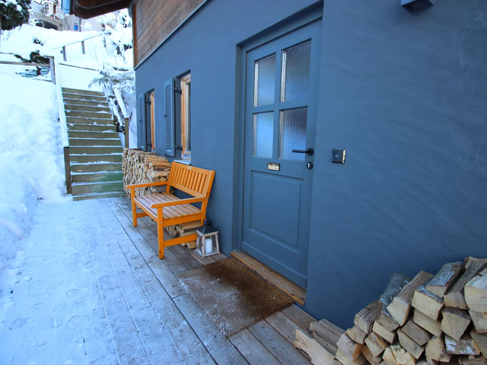Chalet 1018-Outside