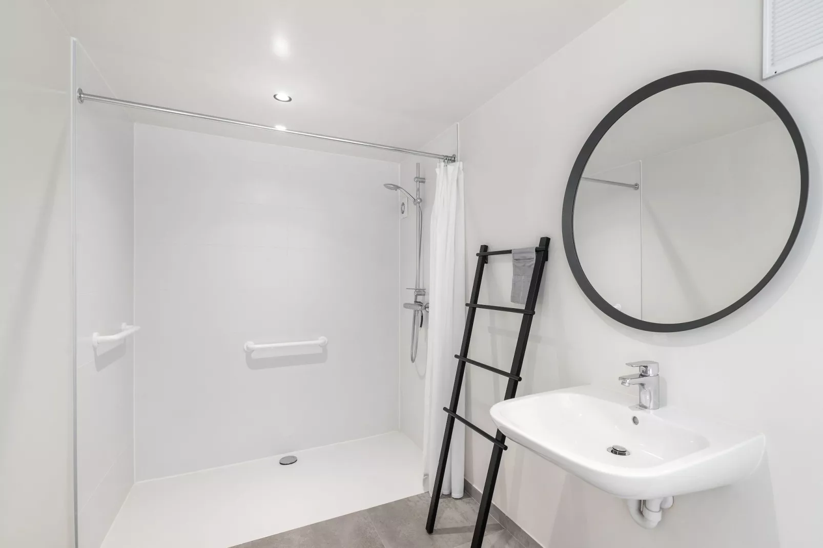 Hoeve Heiligenbron met tweepersoonsstudio-Badezimmer