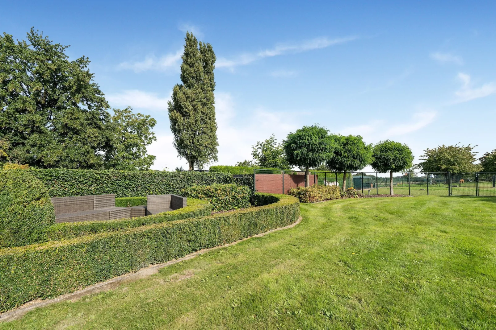 Hoeve Heiligenbron met tweepersoonsstudio-Gärten Sommer