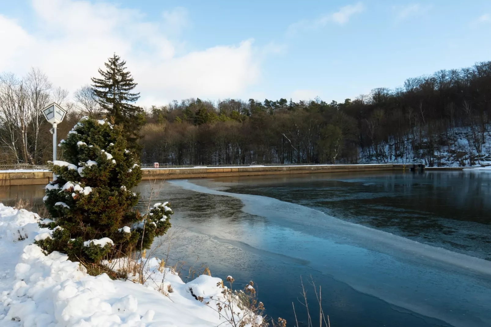 Altes Bootshaus 1-View winter
